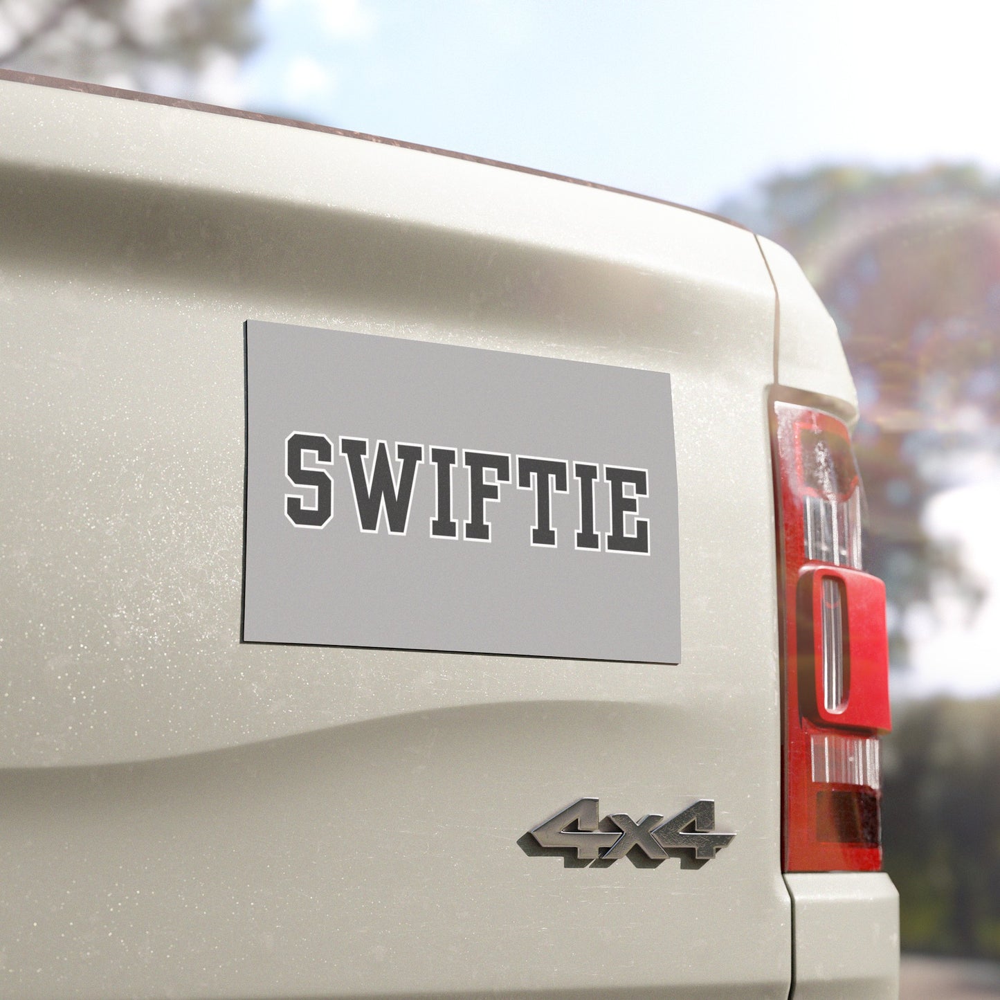 SWIFTIE - Car Magnet